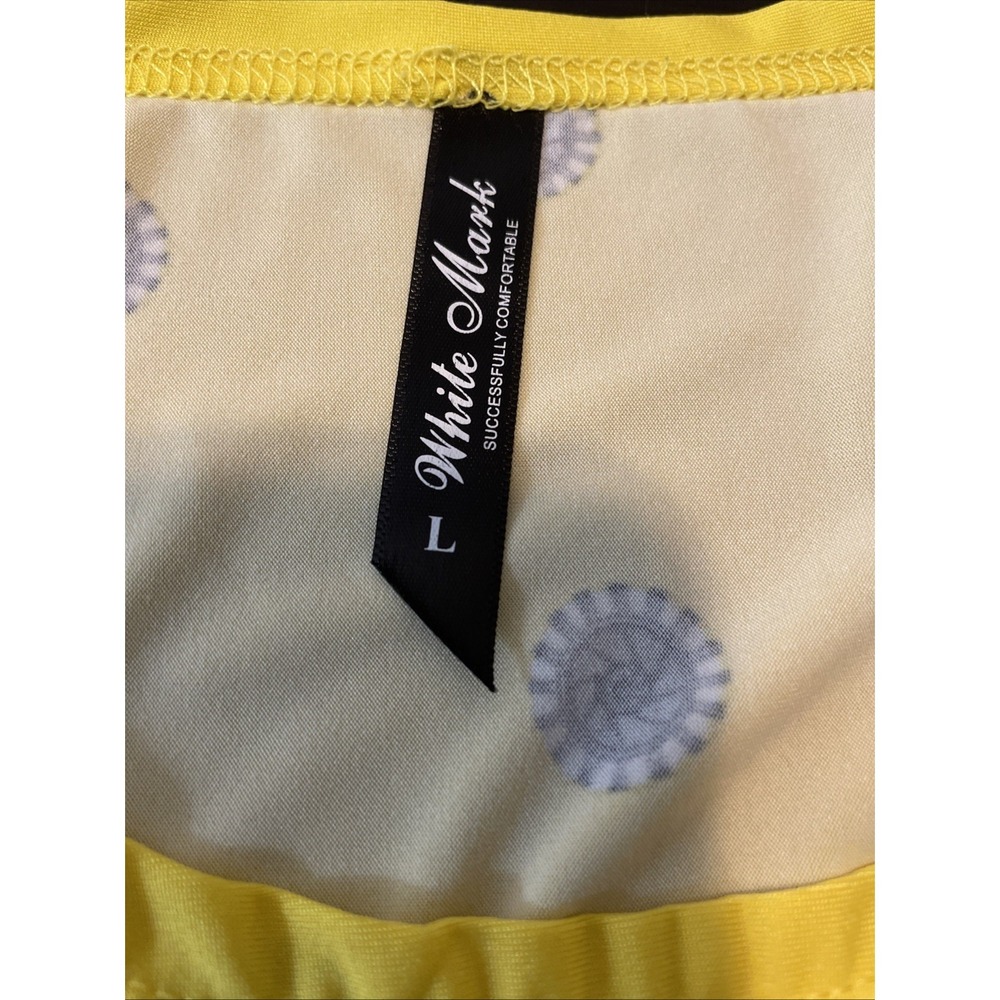 White‎ Mark Women's Large Yellow Medallion Print Pocket Tunic Top Sharkbite Hem - Picture 11 of 12